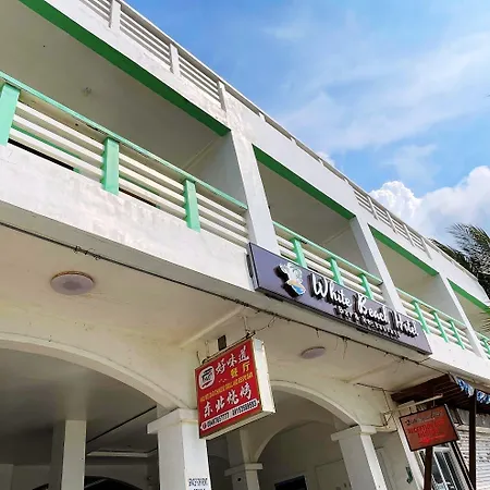 White Beach Hotel Puerto Galera Powered By Cocotel-2